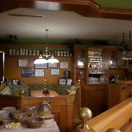 Schuetzenhaus Бад-Дюбен