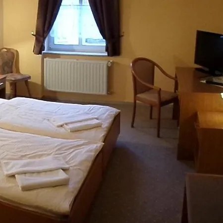 Schuetzenhaus Бад-Дюбен